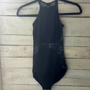 Block leo—size small